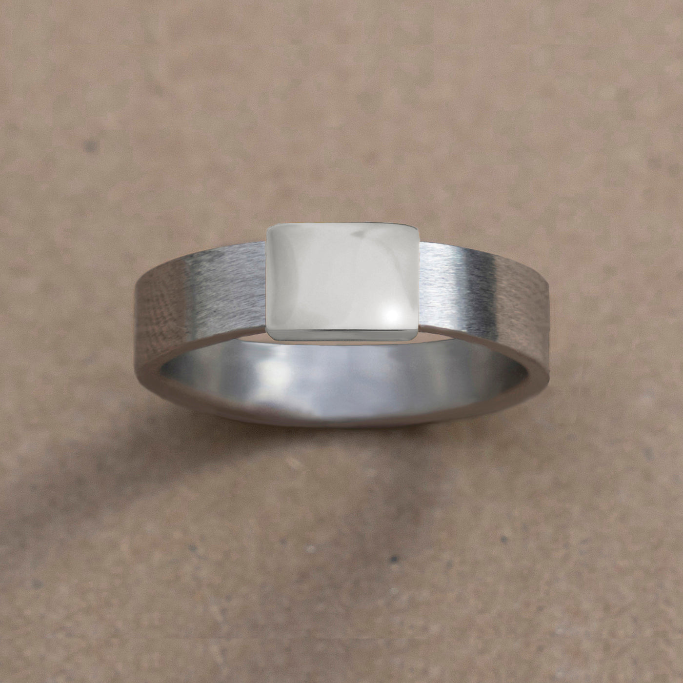 Classic 5mm White Gold Barrel Band